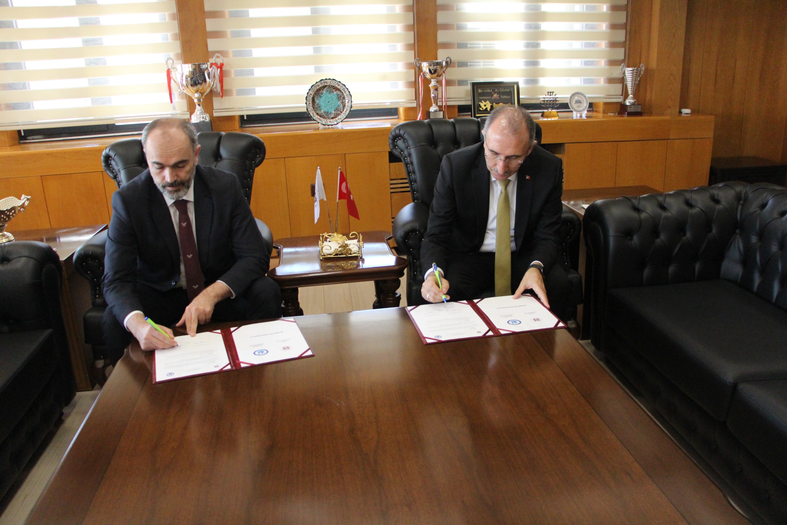 Üniversitemiz ve Fırat Üniversitesi Arasındaki İş Birliği, Yeni Protokolle Genişletildi